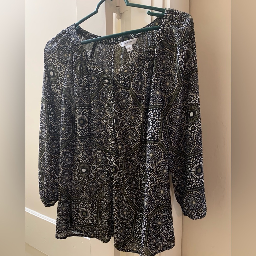 Croft & Barrow Black, gray and White Geometric Blouse